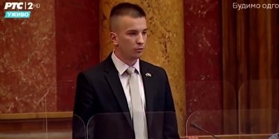 Novi Nebojša iz Beograda čuva Vučića da ga ne "ubiju"