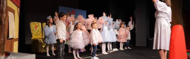 JPU „Pčelica“ predstavom uveli Nišlije u uskršnje raspoloženje