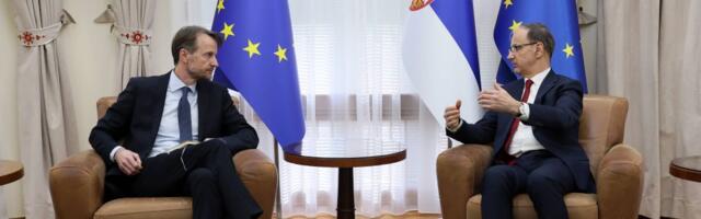 Vlada Srbije: Macut ambasadoru EU predložio rešenje za problem srpskih kamiondžija u Šengenu