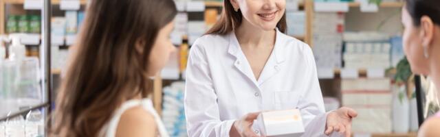 Više od izdavanja lekova: 7 situacija u kojima vam farmaceut može pomoći