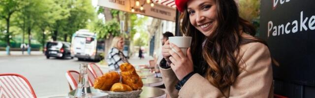 Ljudi hrle u ovaj pariski kafić: Dolaze zbog jedne neobične stvari - šokiraćete se (VIDEO)