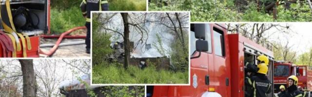 "OSTALA SAM NA ULICI SA DECOM, NEMAM VIŠE NIŠTA!" Samohranoj majci požar progutao dom, pozlilo joj kad je videla zgarište!