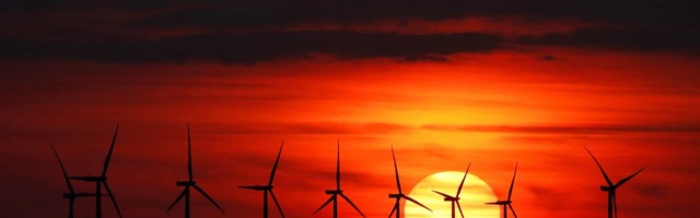 Mit o demokratiji je potrošen, sledi klimatski mit