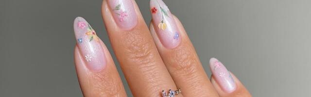 Uskršnji manikir: 6 savršenih boja i dezena koji ostavljaju utisak