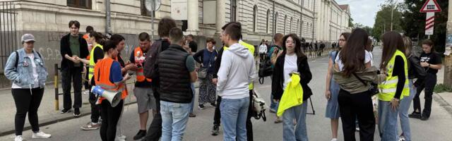 Počeo protest studenata Akademije strukovnih studija Šumadija (VIDEO)