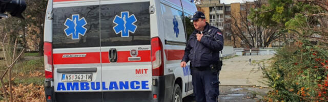 DOSTAVLJAČ ŽRTVOVAO SVOJ ŽIVOT DA SPASI DEVOJKU! Detalji užasa u Novom Sadu: "Pokušao da je spreči, ali je ona skočila!"