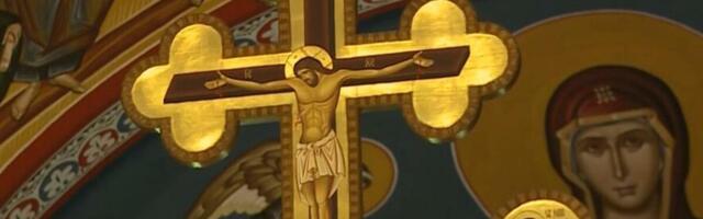 Ova najjača molitva Časnom krstu se obavezno izgovara na Bogojavljenje: Svaki vernik mora da je zna