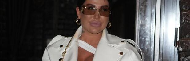 Čisto zlato u besnoj mašini od od 140.000 evra: Tijana Ajfon se pohvalila burmom (FOTO)