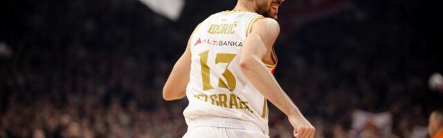 Dobrić pogodio trojku sa pola terena