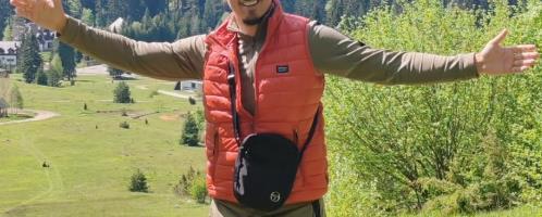 PEVAČ ZA VASKRS OBIŠAO VELIKU SVETINJU! Otišao u Prizren pa nastao ovaj prizor