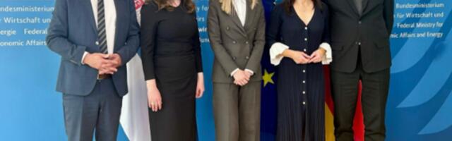 MINISTARKA MESAROVIĆ U BERLINU O REŠENJU PROBLEMA PROFESIONALNIH VOZAČA! Sa ministarkom privrede Nemačke o konkretnim zajedničkim aktivnostima! (FOTO)