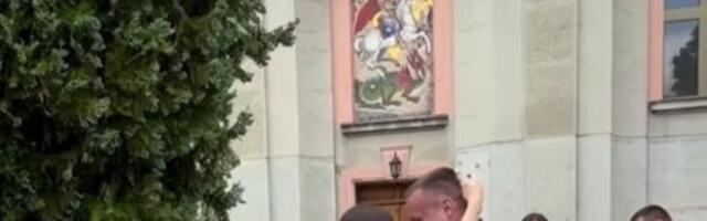 PEH NA PROSIDBI I DUPLO SLAVLJE: Bivši zadrugar u istom danu stao pred oltar i saznao predivne vesti