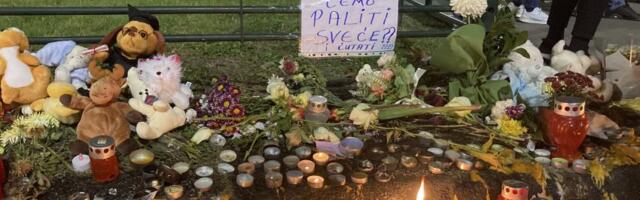 „14. dan od tragedije za 14 stradalih neka Novi Sad stane na 14 minuta“