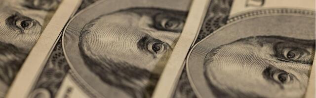 Dve dimenzije procesa dedolarizacije