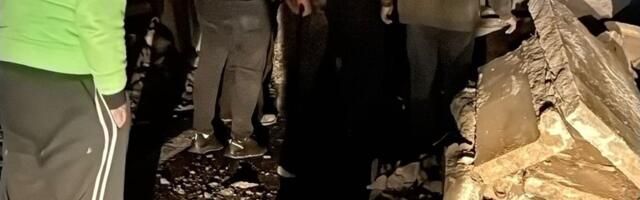 Odron na putu Tuzla-Sarajevo, pukao potporni zid, obustavljen saobraćaj