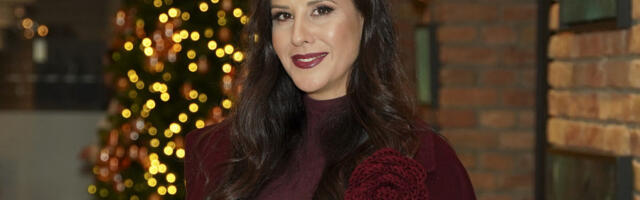 TAMARA VUČIĆ zablistala u kraljevskoplavoj kreaciji: Haljina je pun pogodak, a ovaj model stoji svima! (FOTO)