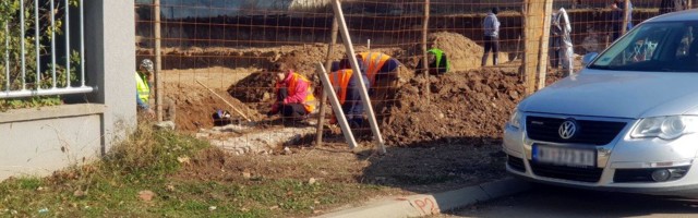 Arheolozi istražuju dva gradilišta u Nišu gde su pronađeni ostaci, gradnja stopirana