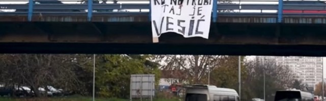 'AL TI TRUBE, VESIĆU Beograd ne staje, ni policija ne pomaže (VIDEO)