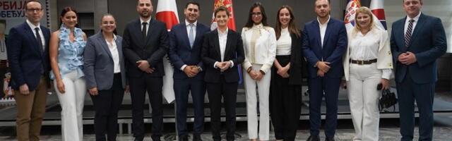 BRNABIĆ PRIMILA DELEGACIJU OMLADINE NAJVEĆE POLITIČKE STRANKE KIPRA: Važan korak u daljem unapređenju međustranačke saradnje na svim nivoima (FOTO)