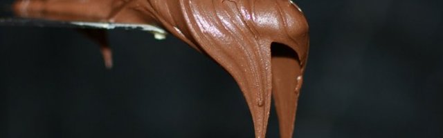 DOMAĆI KREM OD LEŠNIKA GOTOV ZA PET MINUTA! Zdrav, a ukusan