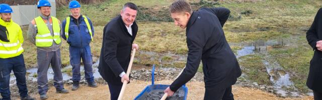 Više neće biti listi čekanja; Postavljen kamen temeljac novog objekta PU „Sunce” u Gornjem Milanovcu