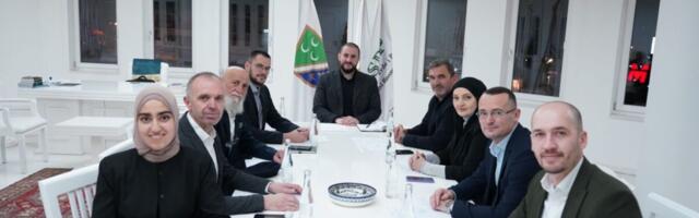 Predsjednik Zukorlić sa rukovodstvom SPP Novi Pazar: Snažnije djelovanje za promjenu vlasti u Novom Pazaru