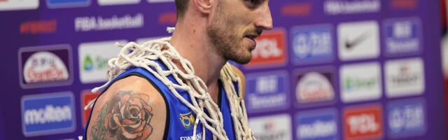 DIVAN GEST: Polonara ostaje kapiten reprezentacije Italije!