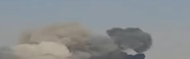 Дубаи: на аеромитингу се срушио индијски авион (видео)