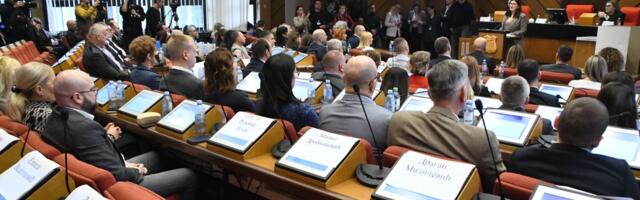 Fon Bekerat sa Dinom Vučinić o funkcionisanju lokalnog parlamenta