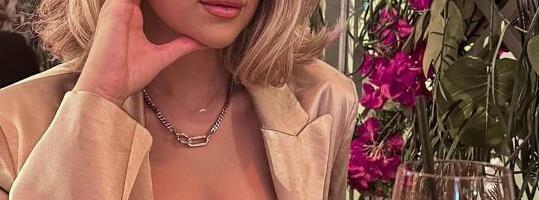 JEZIVA POSLEDNJA PORUKA UBIJENE STEFANI: Dok je šetala psa, primetila je zastrašujuću pojavu na stepeništu, OVO je napisala na Whatsapp-u (FOTO)