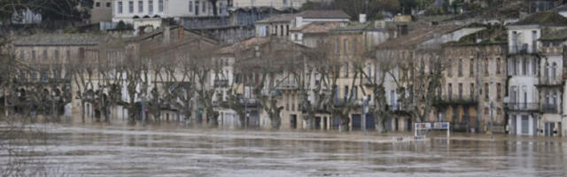 Француска проглашава 294 општине за подручја погођена природном катастрофом