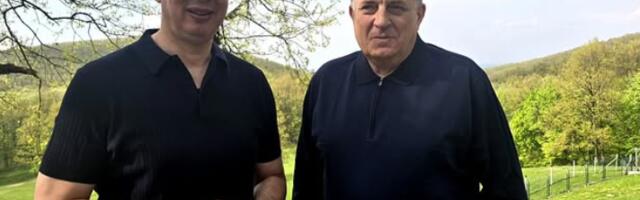 Вучић са Додиком о стратешким питањима од значаја за Београд и Бања Луку