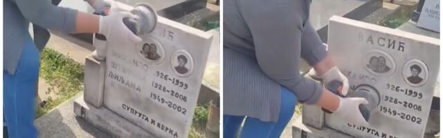 Hit snimak sa groblja zapalio Srbiju: Žena briše ime muža sa spomenika jer je prevario? Istina će vas ŠOKIRATI
