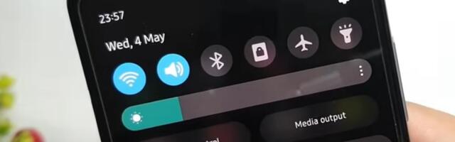 Da li vam se pali plava lampica? Ako vidite ovaj znak na vrhu ekrana, vaš telefon krije veliku tajnu!