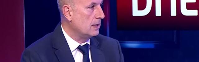 Međak: Srbija neće ući u EU dok je pod vlašću Vučića i SNS