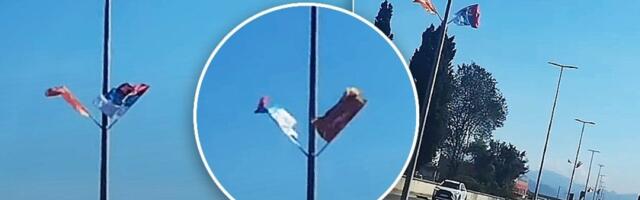U Crnoj Gori osvanule trobojke: Ovo je razlog