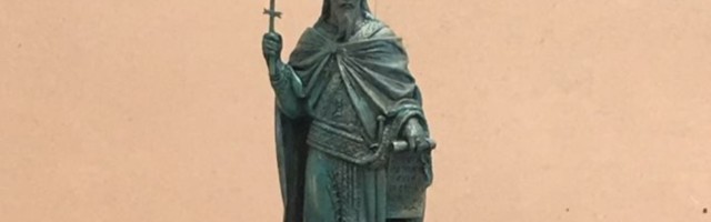 Vajar: Mač na spomeniku je bio od početka