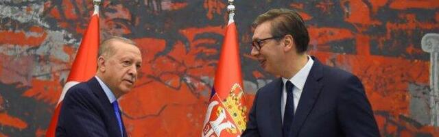 VUČIĆ ČESTITAO ERDOGANU IZBORNU POBEDU - U telefonskom razgovoru dotakli se i situacije na Kosovu i Metohiji