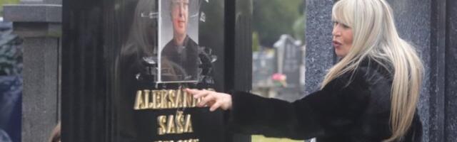 GROB SAŠE POPOVIĆA VIŠE NE IZGLEDA ISTO - UDOVICA ODMAH DOJURILA! Ova scena razara dušu, Suzana u šok-izdanju!