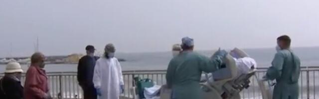 Pacijenti iz bolnice na plaži pored mora: Prirodni koktel za oporavak