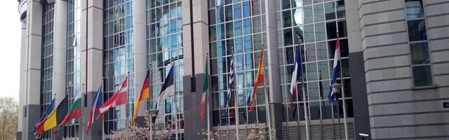 Koji evroposlanici traže da EU zaustavi finansiranje Srbije?