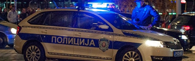 Medicinski tehničar pretučen i napadnut bakljama