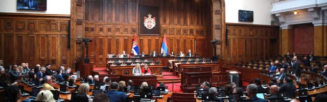 U Skupštini Srbije nastavljena rasprava o amandmanima na izborne zakone, opozicija i o Miliću