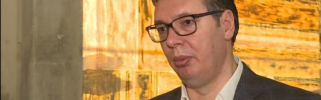 MORAMO DA RADIMO, NEMA NIKAKVOG ĆUPA! Vučić iz Pariza: Sa Makronom ću razgovarati otvoreno o Kosovu i Metohiji! ČUVAJMO MIR I STABILNOST!