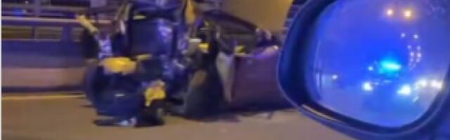 Ubio devojku divljačkom vožnjom? Izgurao ''dačiju'' s puta, autobus iz Tirane se zakucao u njega - Violeta izvučena mrtva, Srđanu se bore za život!