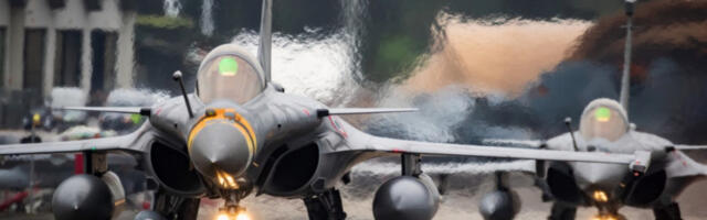 FRANCUZI UVALILI HRVATIMA STARE RAFALE: Posle plakanja jer je Srbija dobila nove, ipak potpisali - Ovde će morati mnogo da se radi... Podeli vest