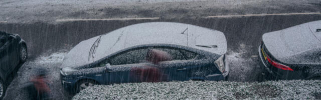 Kazne do 10.000 dinara: Kada padne sneg, ovo obavezno uradite pre nego što upalite auto