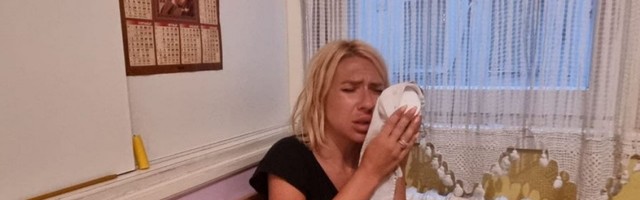 (FOTO) STRAHUJU ZA NJENO ZDRAVLJE: Isplivala fotka Jovane Jeremić, voditeljka OTEČENA, svi su u ŠOKU!