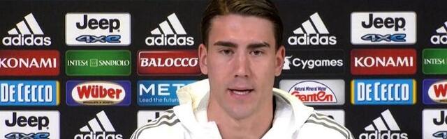 Svi se pitaju s kim je Vlahović u vezi (FOTO)