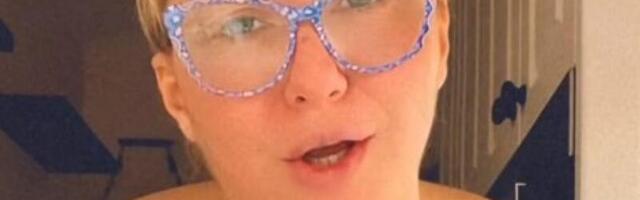 TIKTOKERKA I BLOKADERKA POČELA DA RADI POSLE 100 DANA: Podelila u odeljenju više od pola "kečeva", roditelji traže hitan sastanak